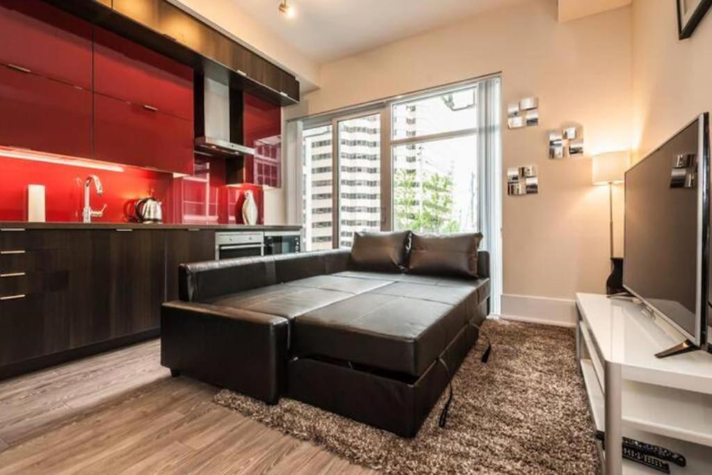 Skyline Suites - Walk To Mtcc, Acc, Rogers Centre & Entertainment District Toronto Exterior photo